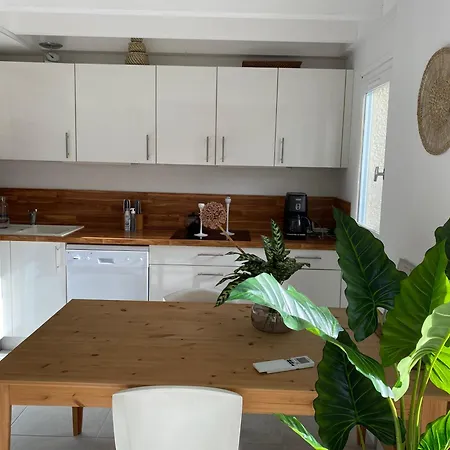Maison Cap Mont St Martin آجد